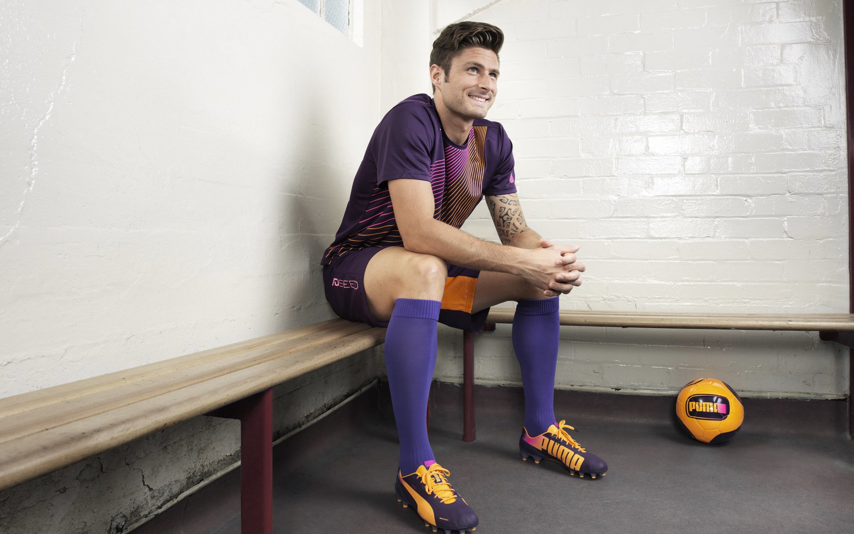 体育教育助力青少年全面发展 多地推进校园体育改革